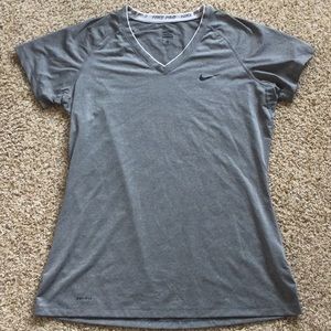 Nike pro V-neck T-shirt